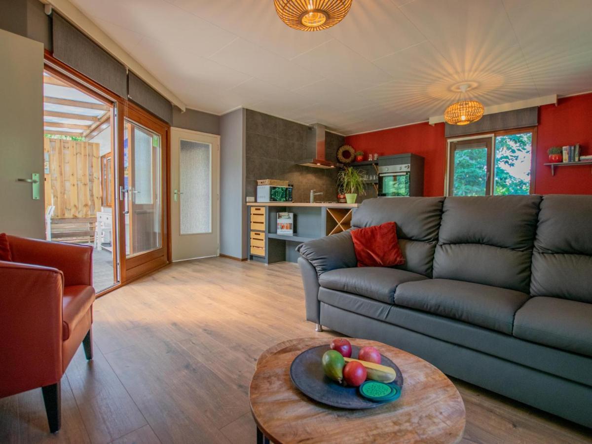 Witte Bungalow Uden Luaran gambar