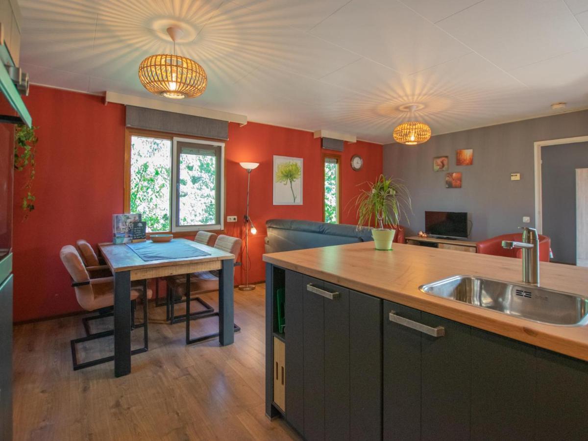Witte Bungalow Uden Luaran gambar