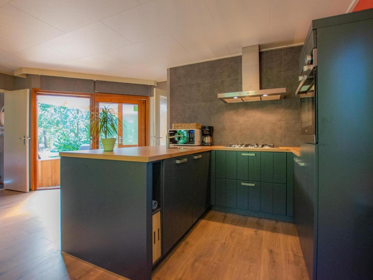 Witte Bungalow Uden Luaran gambar