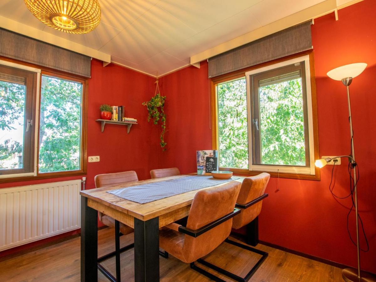 Witte Bungalow Uden Luaran gambar